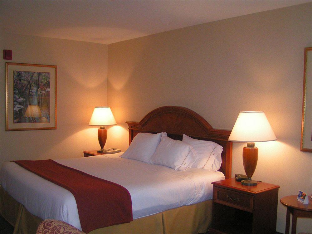 Holiday Inn Express Hotel & Suites Waterford By Ihg Quarto foto