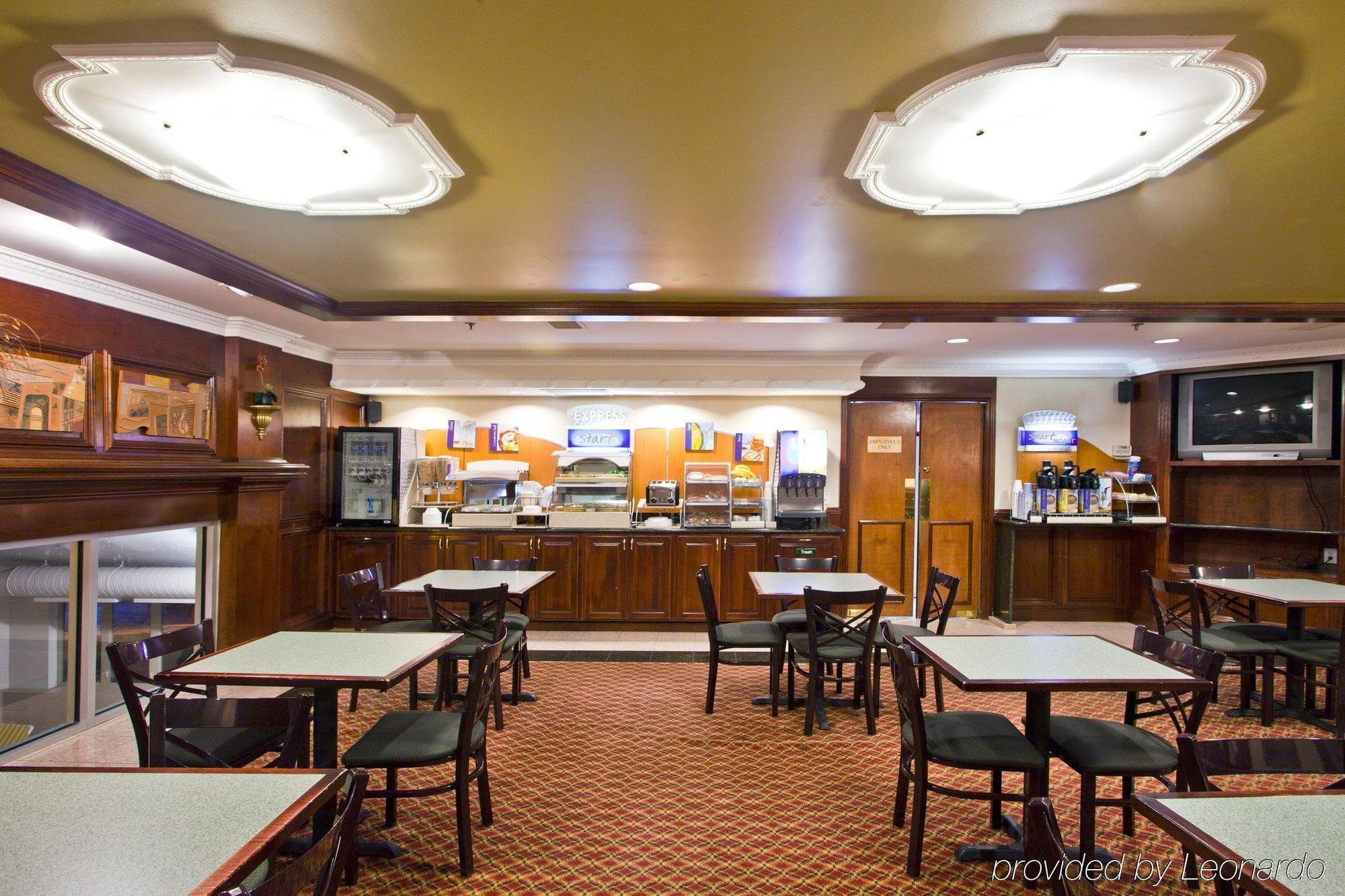 Holiday Inn Express Hotel & Suites Waterford By Ihg Restaurante foto