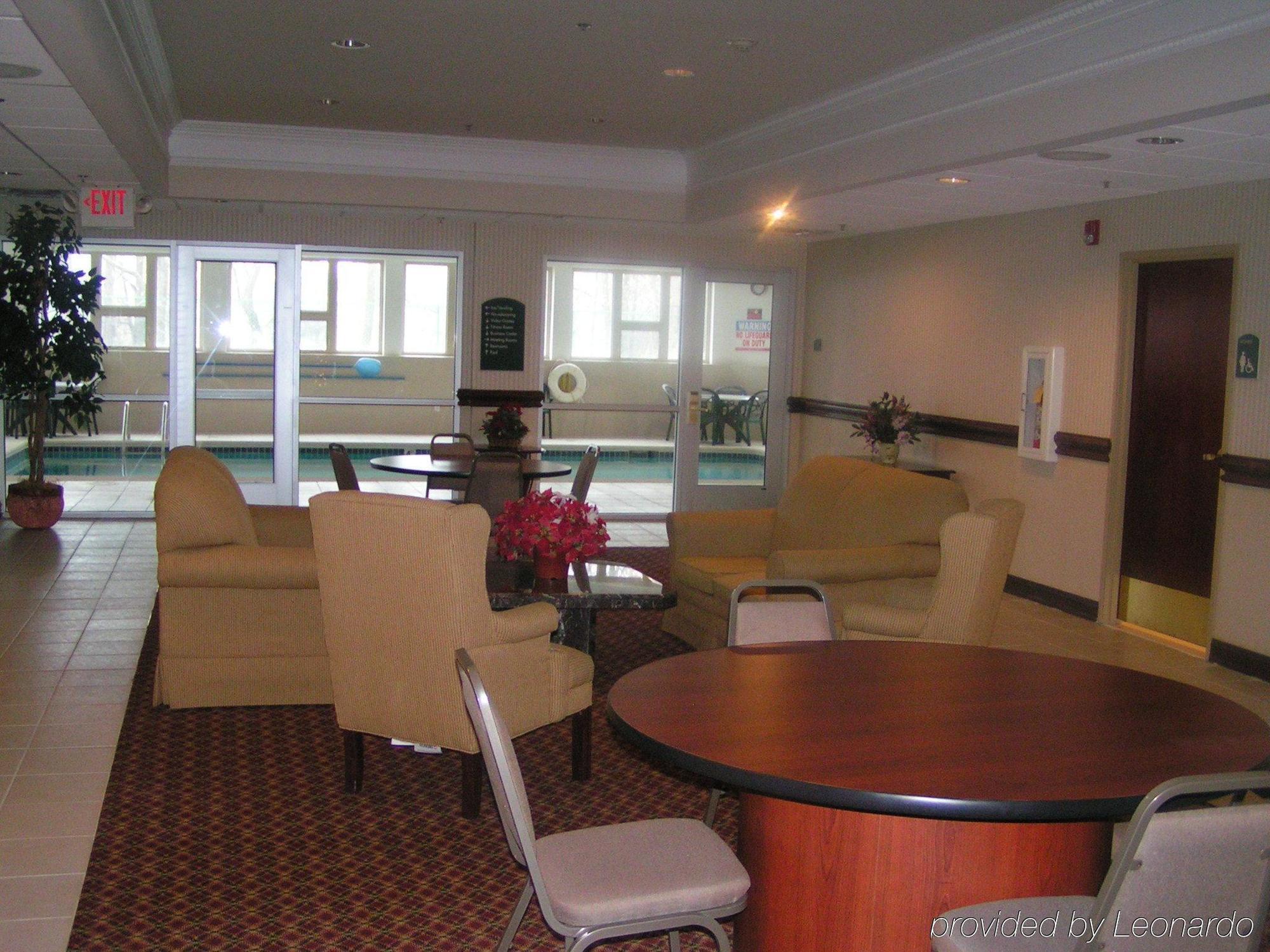Holiday Inn Express Hotel & Suites Waterford By Ihg Exterior foto