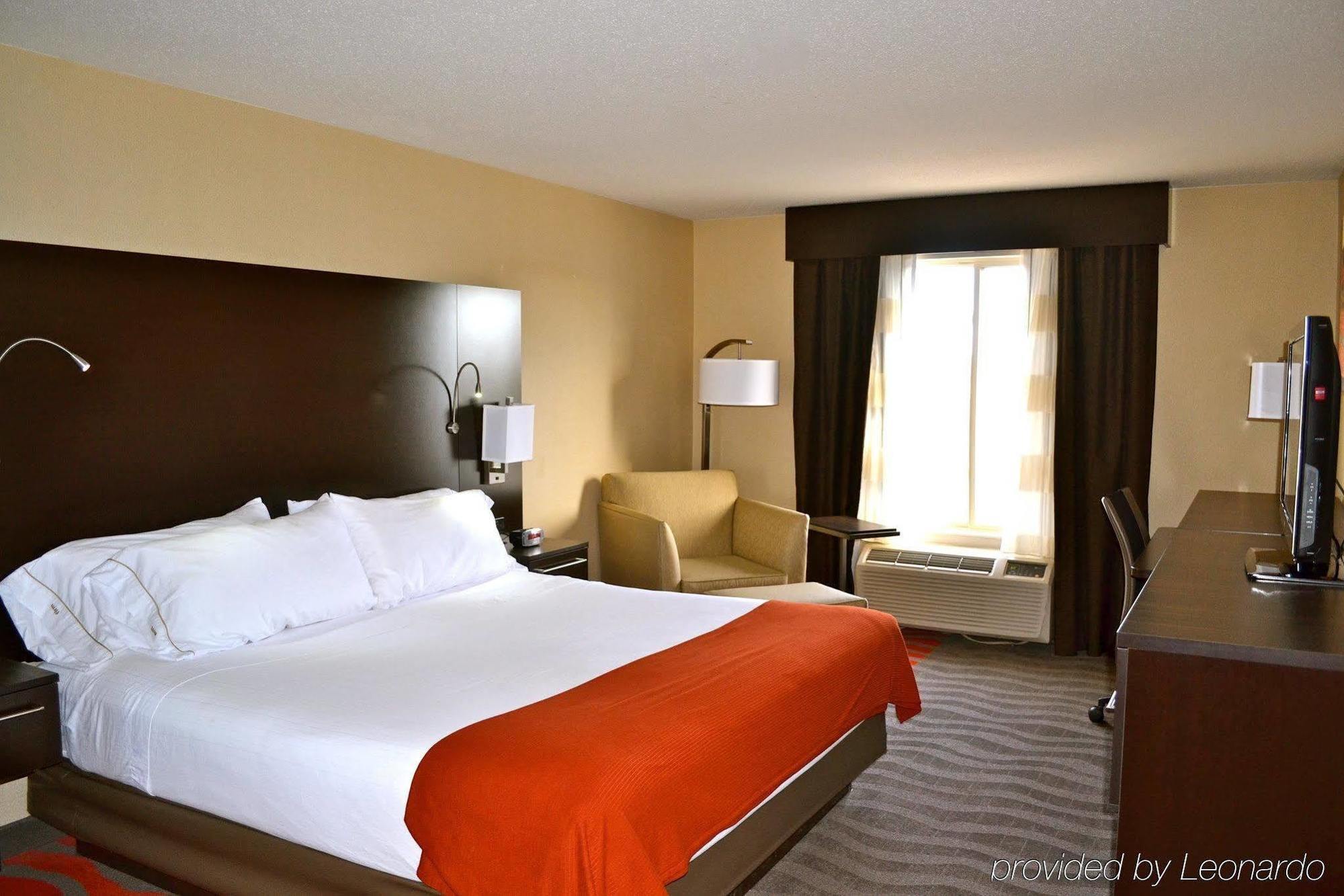 Holiday Inn Express Hotel & Suites Waterford By Ihg Exterior foto
